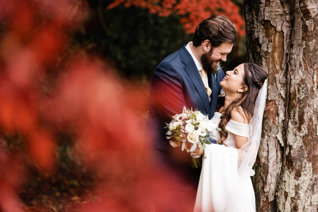 Bride and Groom in autumn colours